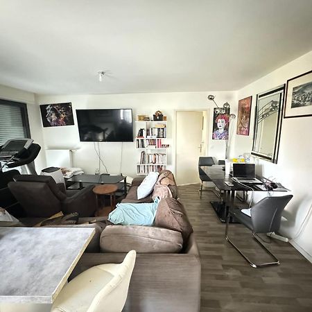 Grande Chambre 14 M2 Avec Salle De Bain Privative A Nanterre Prefecture Proche La Defense Arena Campus Sncf Et Paris Kültér fotó