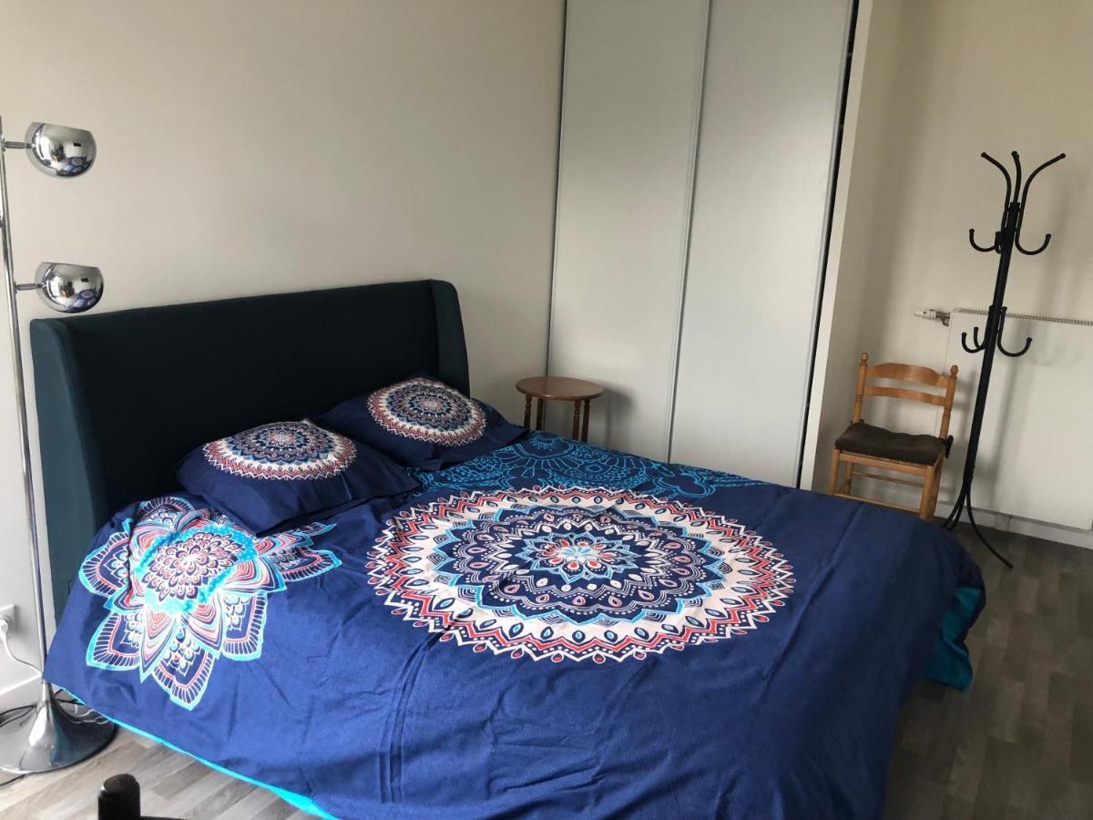 Grande Chambre 14 M2 Avec Salle De Bain Privative A Nanterre Prefecture Proche La Defense Arena Campus Sncf Et Paris Kültér fotó