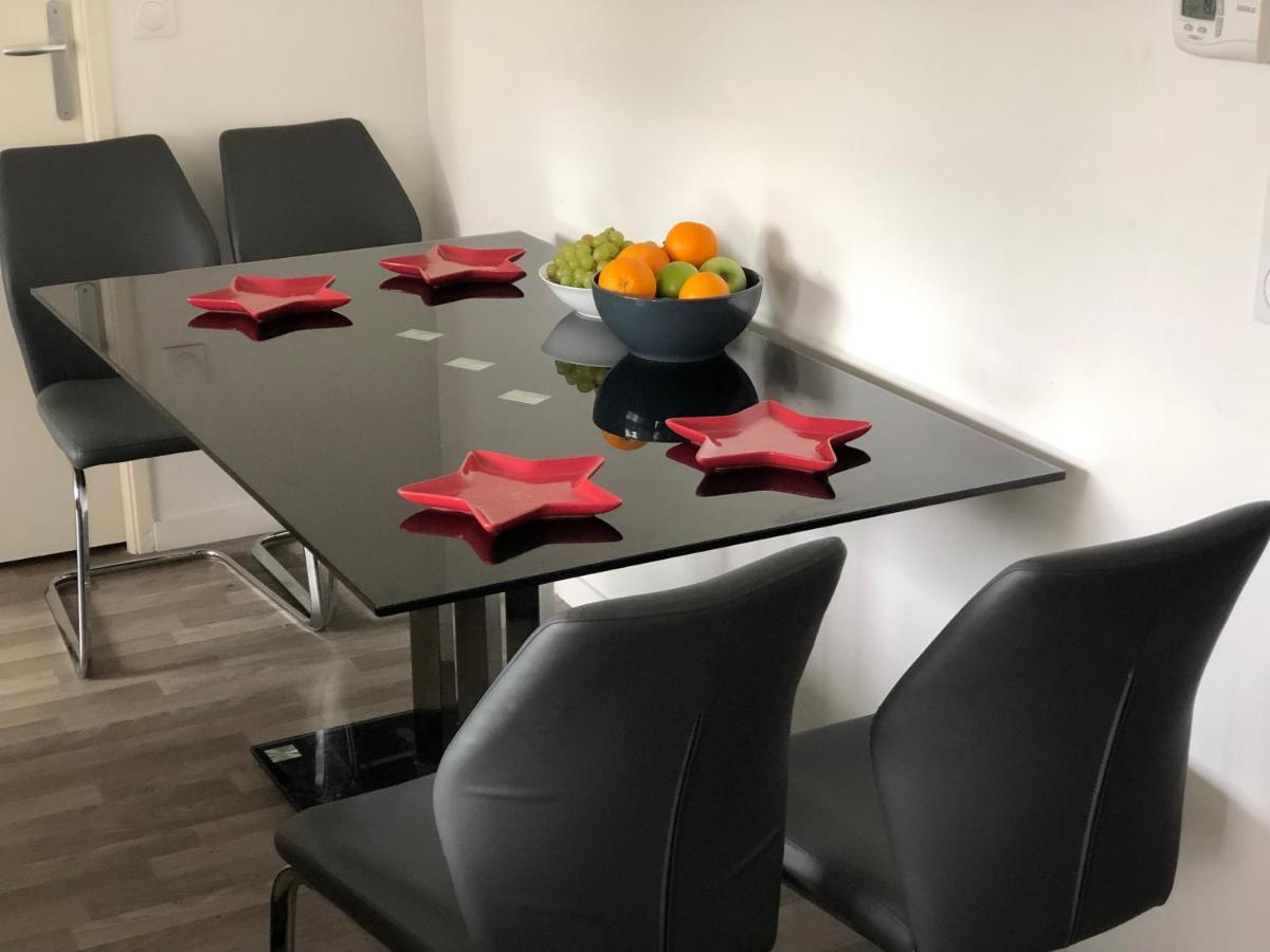 Grande Chambre 14 M2 Avec Salle De Bain Privative A Nanterre Prefecture Proche La Defense Arena Campus Sncf Et Paris Kültér fotó