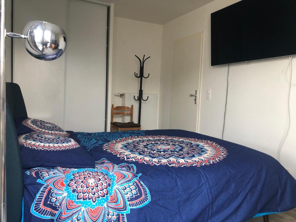 Grande Chambre 14 M2 Avec Salle De Bain Privative A Nanterre Prefecture Proche La Defense Arena Campus Sncf Et Paris Kültér fotó
