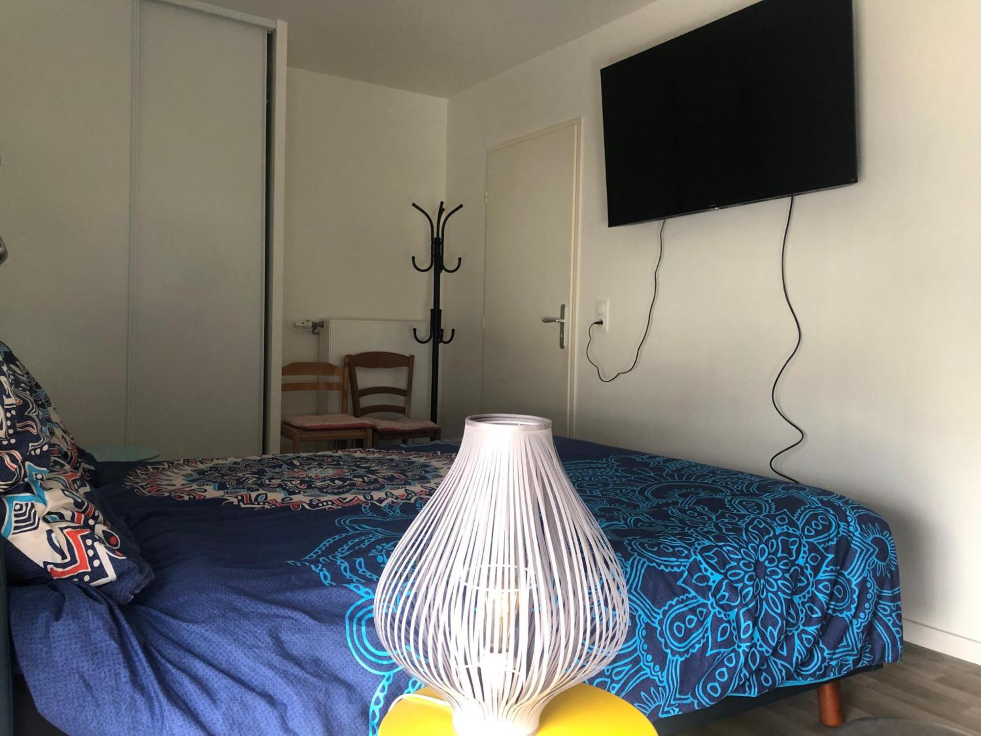 Grande Chambre 14 M2 Avec Salle De Bain Privative A Nanterre Prefecture Proche La Defense Arena Campus Sncf Et Paris Kültér fotó