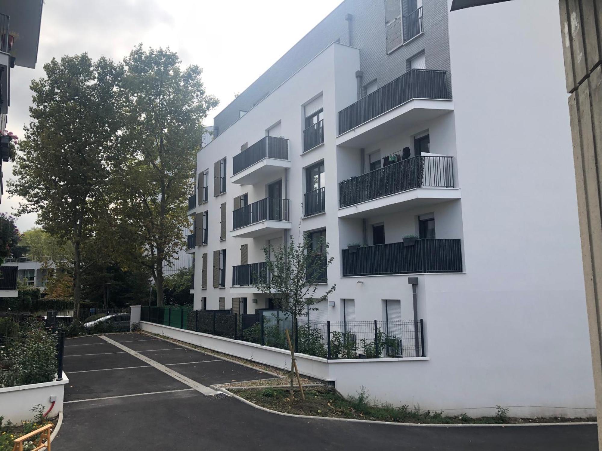 Grande Chambre 14 M2 Avec Salle De Bain Privative A Nanterre Prefecture Proche La Defense Arena Campus Sncf Et Paris Kültér fotó