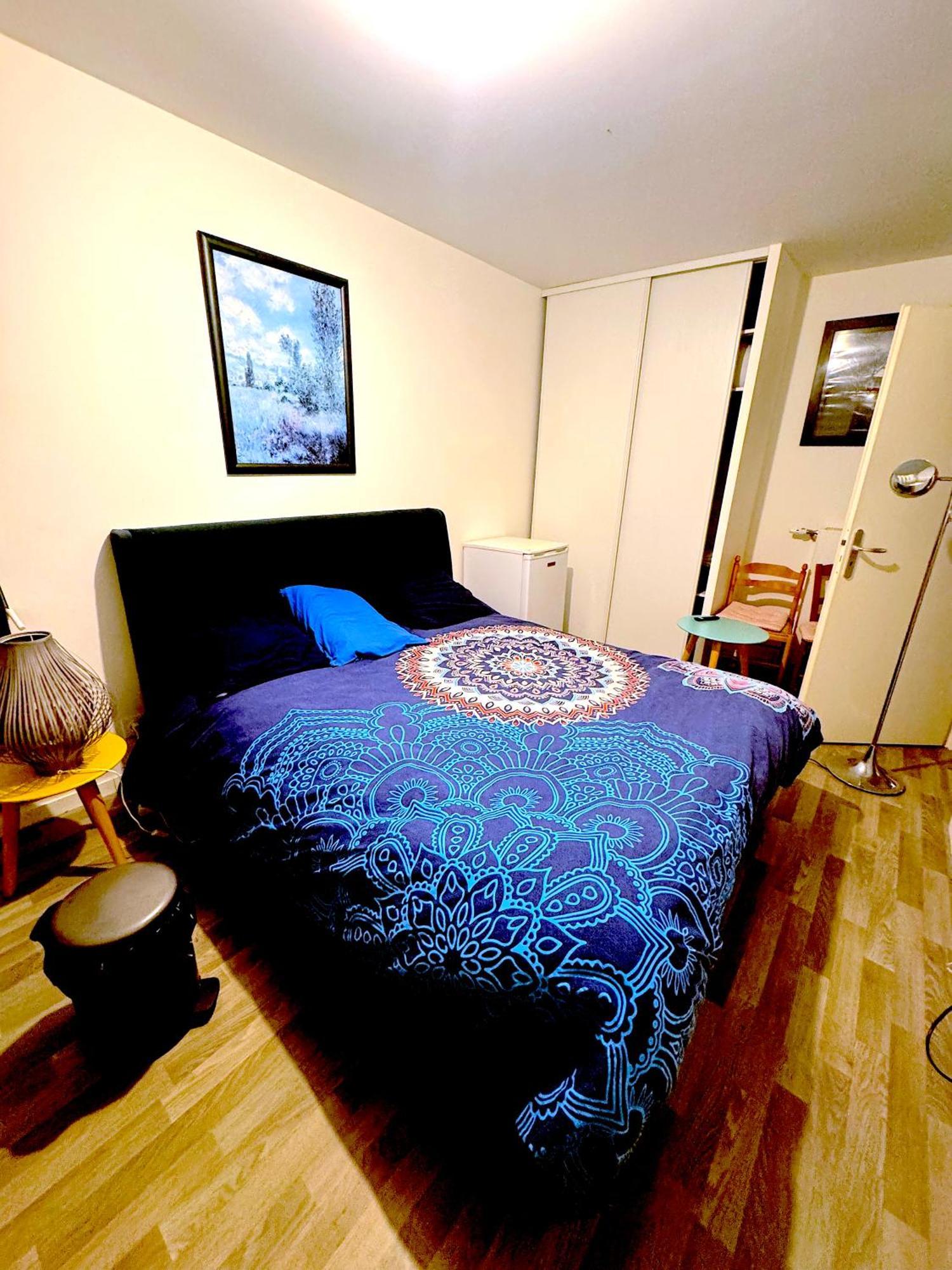 Grande Chambre 14 M2 Avec Salle De Bain Privative A Nanterre Prefecture Proche La Defense Arena Campus Sncf Et Paris Kültér fotó